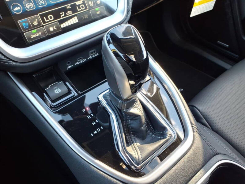 2025 Subaru Outback Touring XT