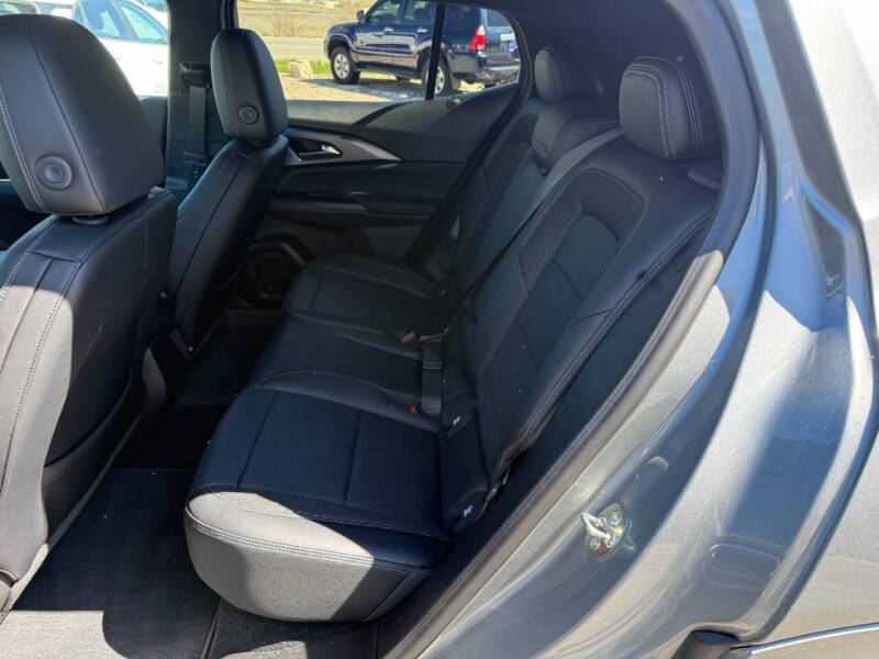 2025 Chevrolet Equinox EV LT 2