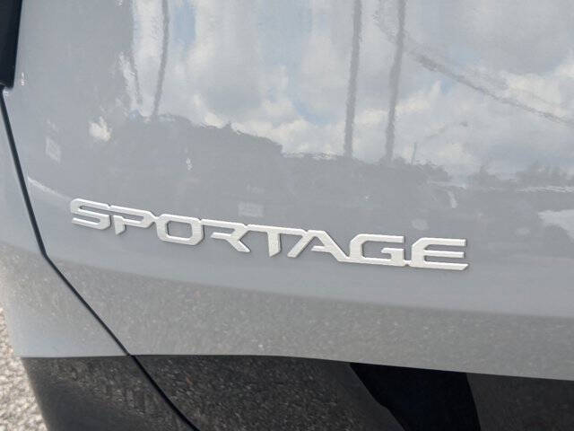 2025 Kia Sportage SX