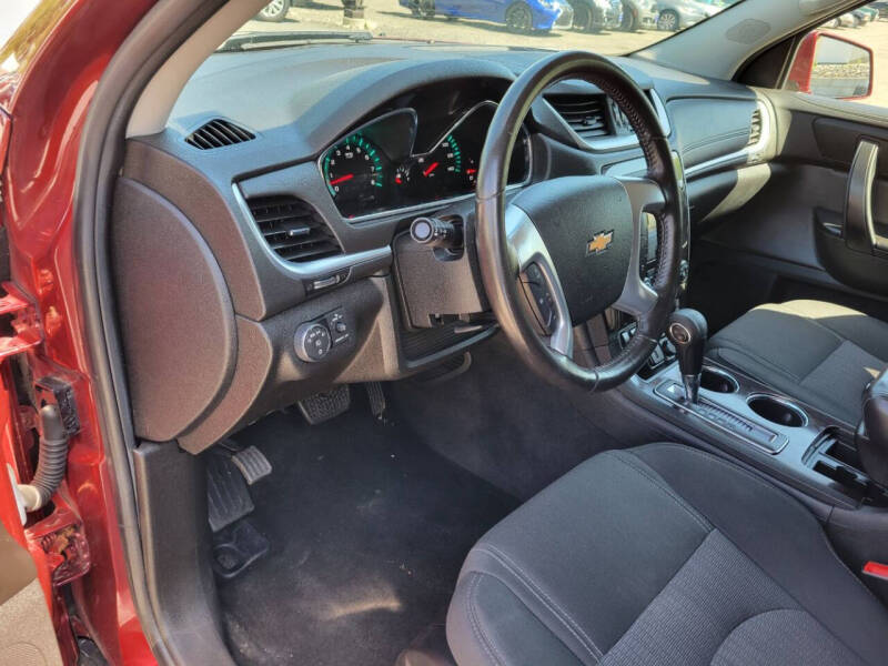 2017 Chevrolet Traverse LT