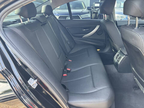 2017 BMW 3 Series 320i