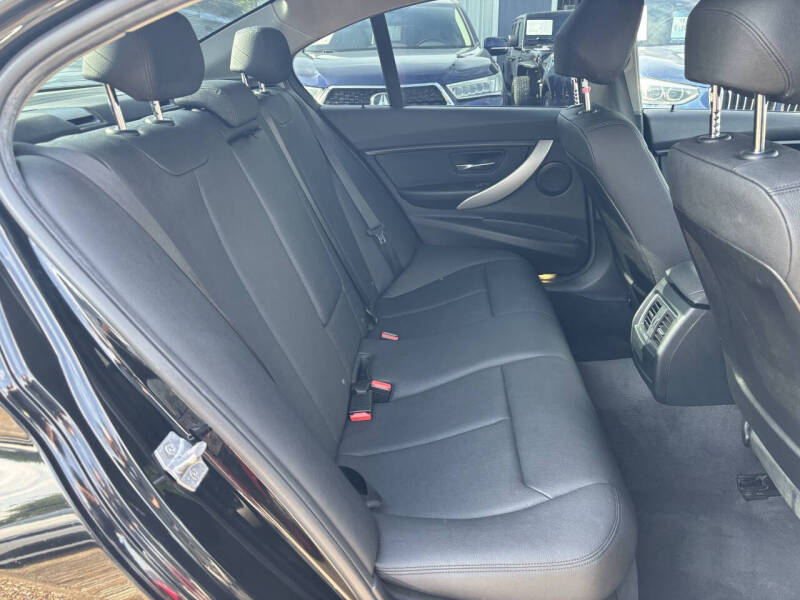 2017 BMW 3 Series 320i