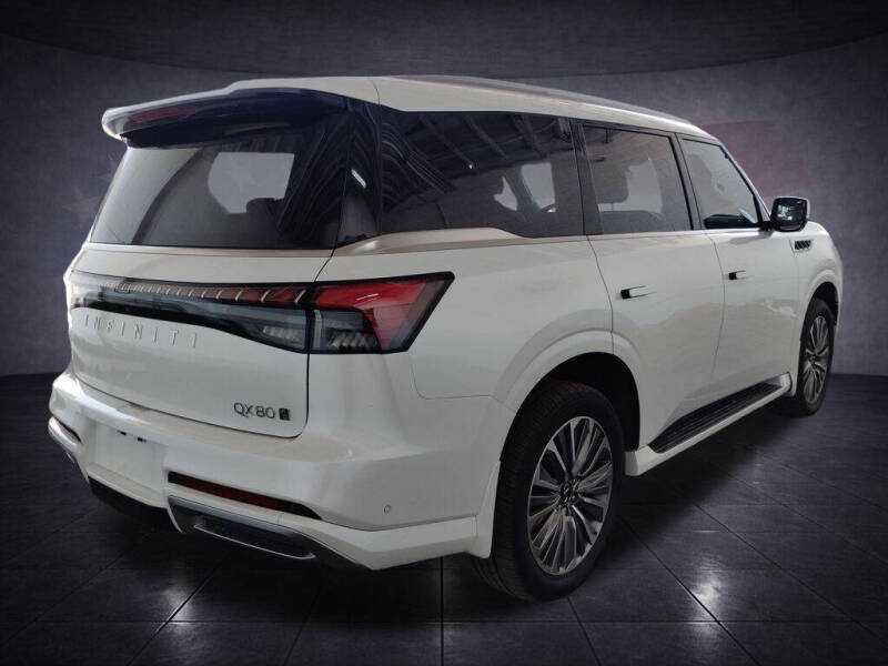 2026 Infiniti QX80 Luxe