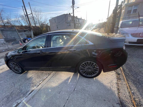 2014 Lincoln MKZ Hybrid