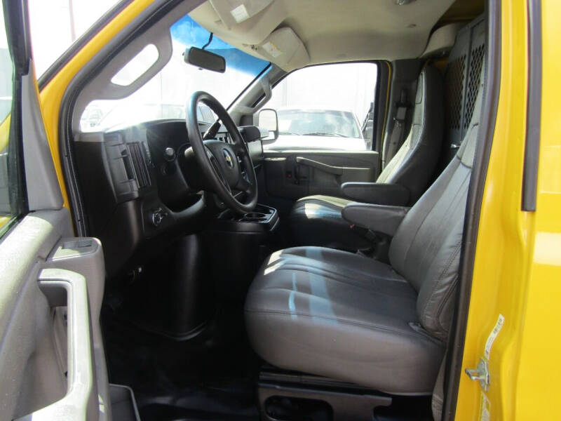 2017 Chevrolet Express 2500