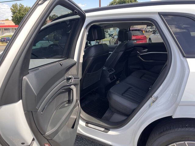 2024 Audi Q8 e-tron quattro Prestige