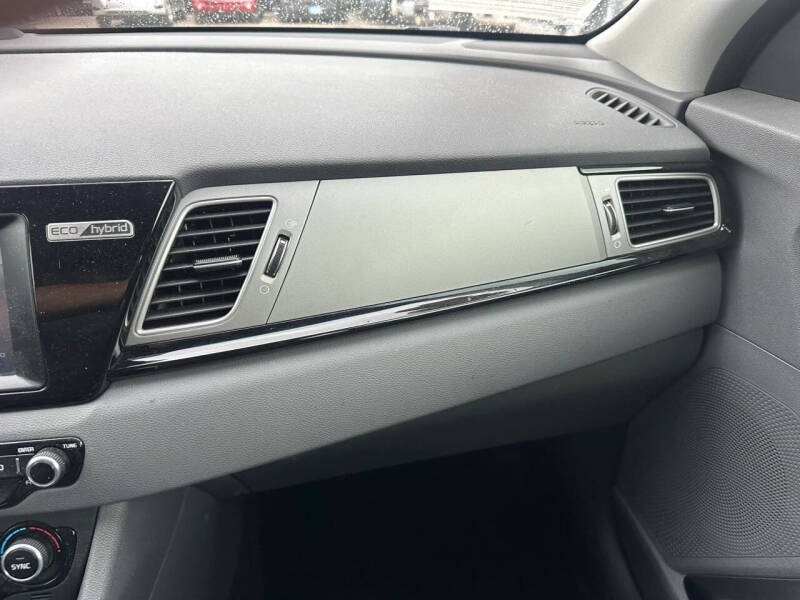 2017 Kia Niro EX