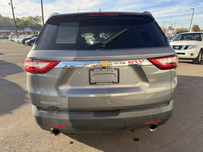 2018 Chevrolet Traverse LS