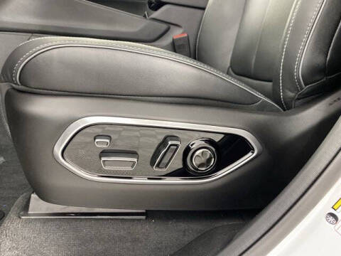 2025 Jeep Grand Cherokee Overland