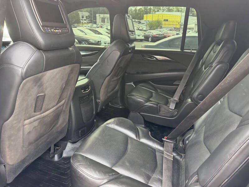 2019 Cadillac Escalade Platinum