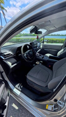 2021 Toyota Sienna LE 8-Passenger