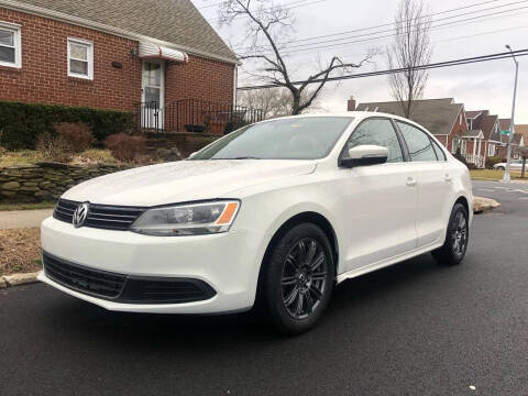 2013 Volkswagen Jetta for sale at B & A Auto Sales Inc. in Jamaica NY