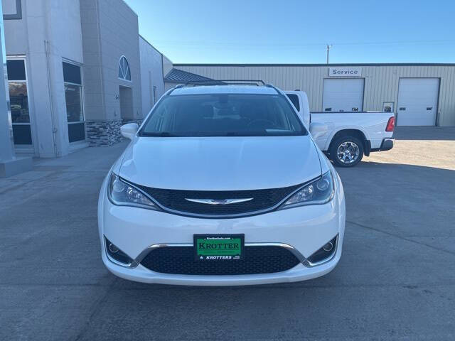 2020 Chrysler Pacifica Touring L