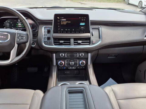 2022 GMC Yukon SLT