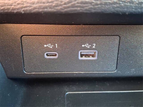 2024 Mitsubishi Outlander PHEV SE