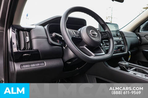 2025 Nissan Pathfinder S