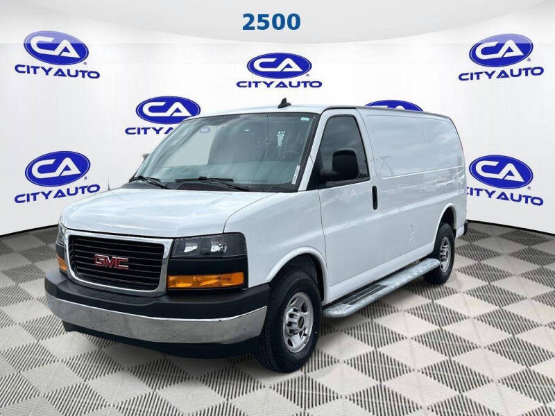 2023 GMC Savana 2500