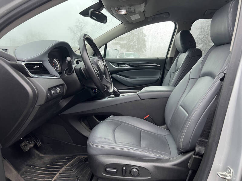 2020 Buick Enclave Essence