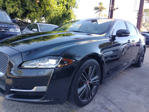 2019 Jaguar XJ Collection