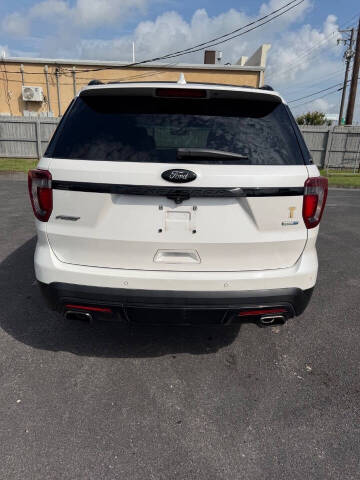 2016 Ford Explorer Sport