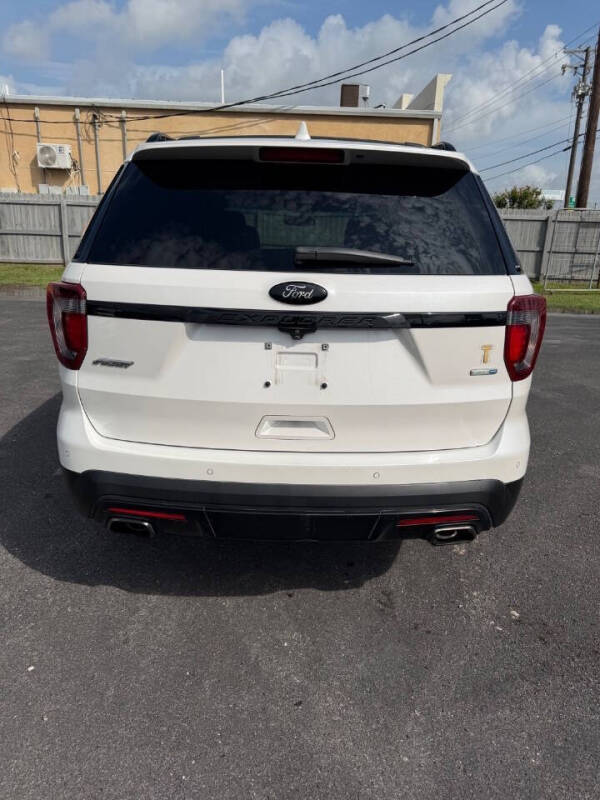 2016 Ford Explorer Sport