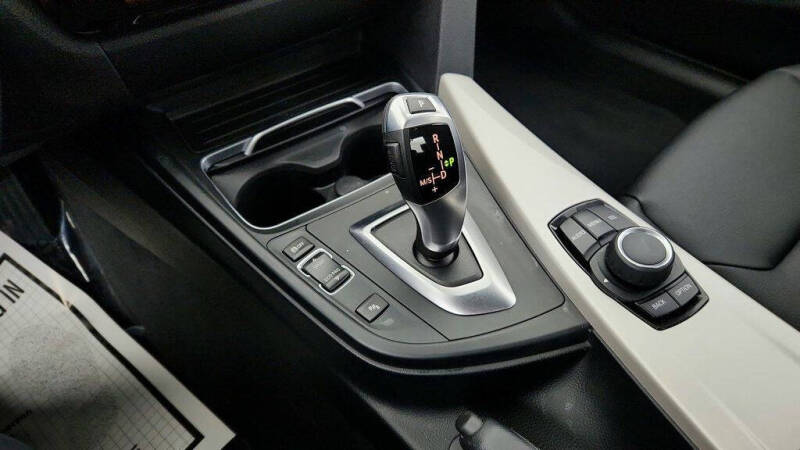 2016 BMW 3 Series 320i