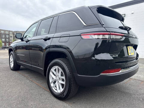2025 Jeep Grand Cherokee Laredo X