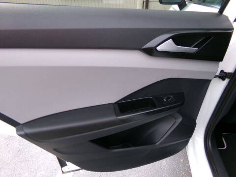 2023 Volkswagen Taos SE 4Motion