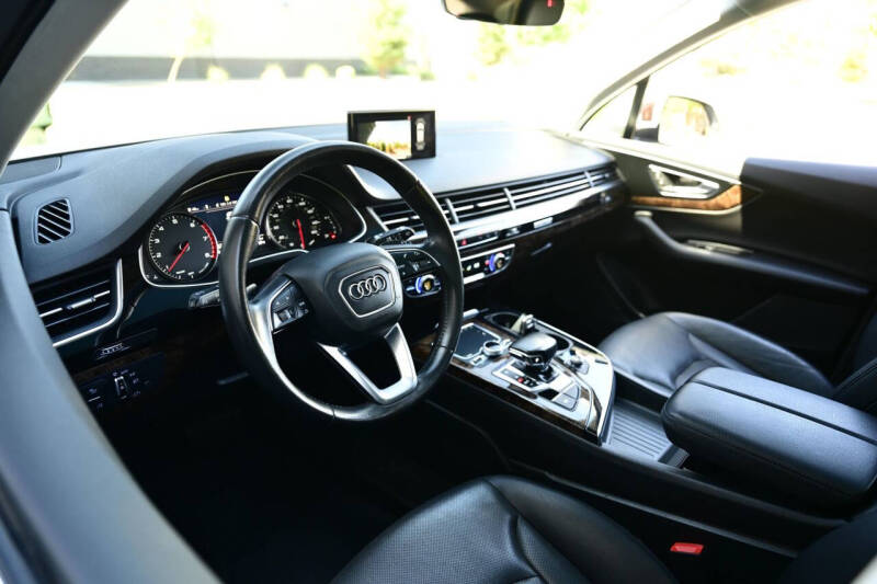 2017 Audi Q7 3.0T quattro Premium Plus