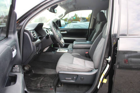 2018 Toyota Tundra SR5