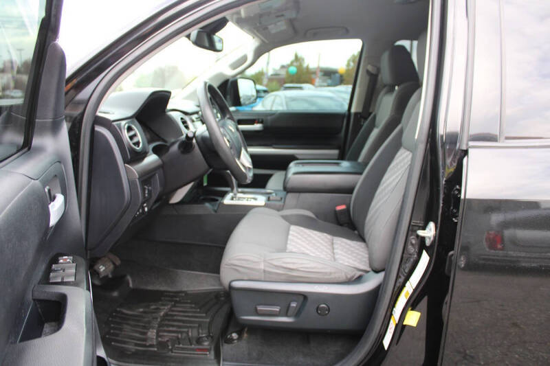 2018 Toyota Tundra SR5