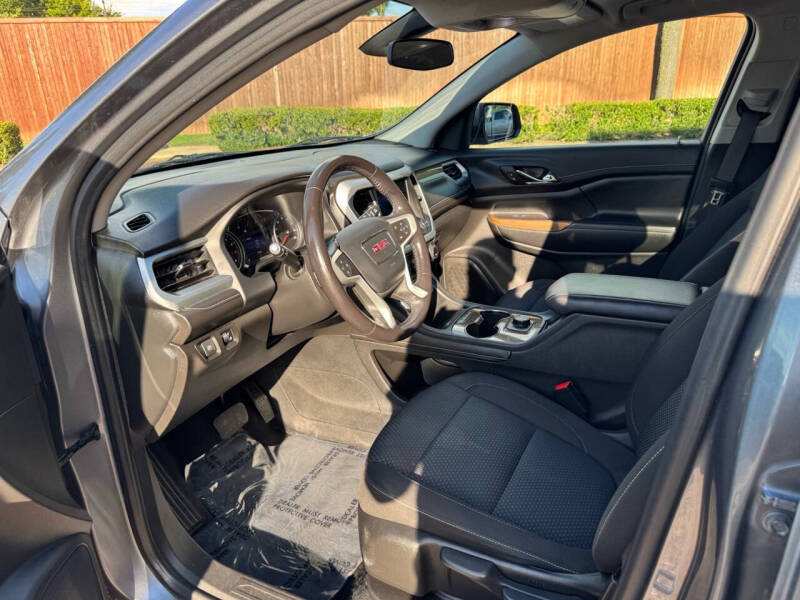 2020 GMC Acadia SLE