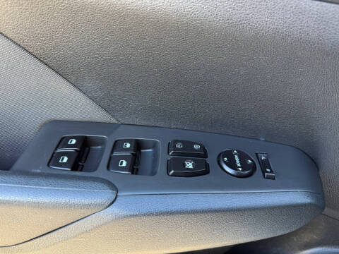 2019 Hyundai Accent SE