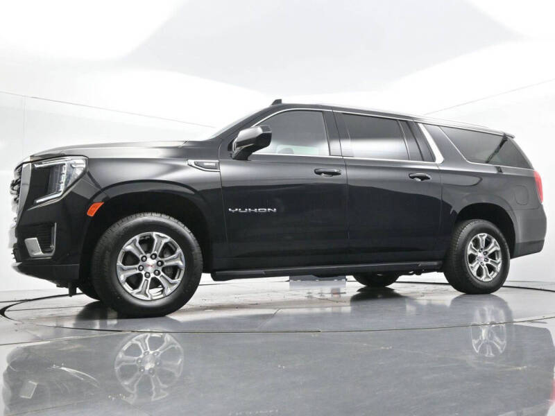 2023 GMC Yukon XL SLE
