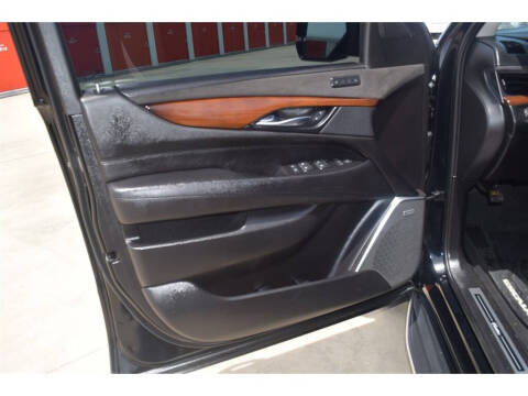 2019 Cadillac Escalade Luxury