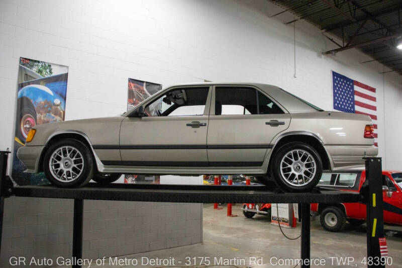 1986 Mercedes-Benz 230E