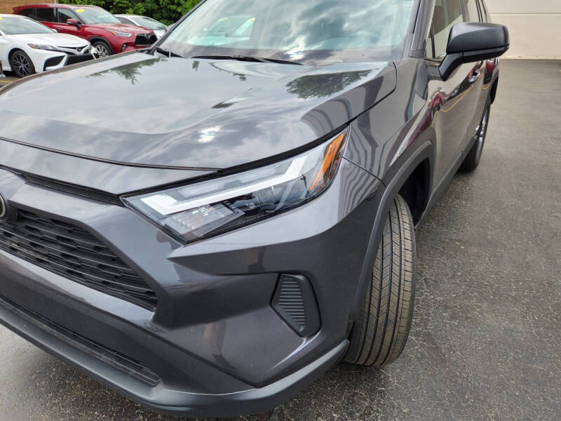 2025 Toyota RAV4 Hybrid LE