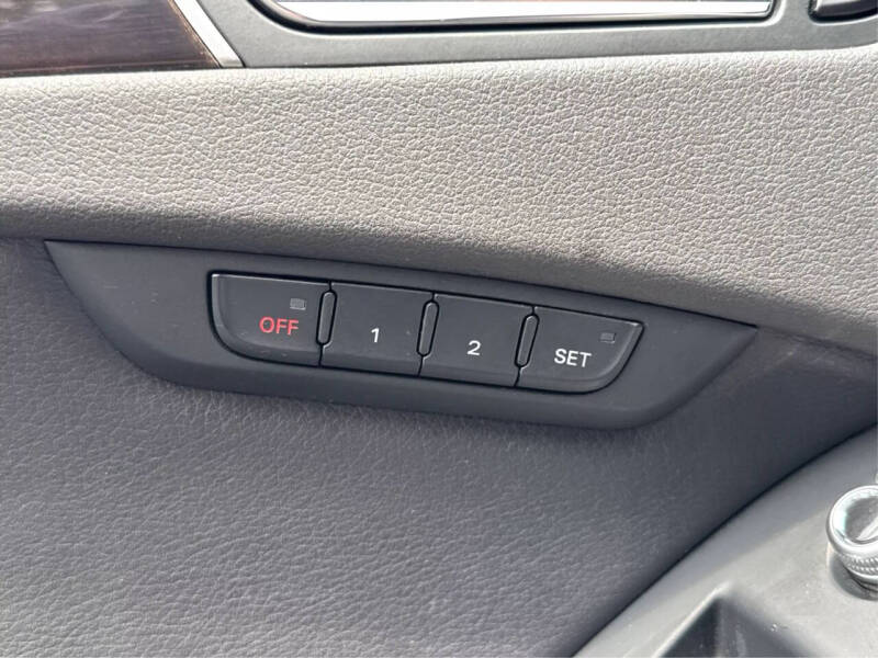 2016 Audi A4 2.0T quattro Premium Plus