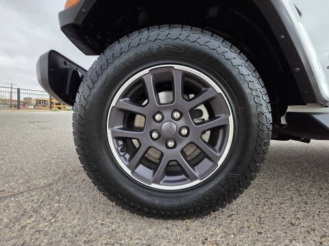2023 Jeep Gladiator Overland
