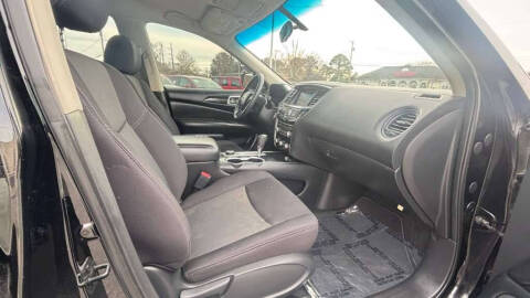 2018 Nissan Pathfinder S