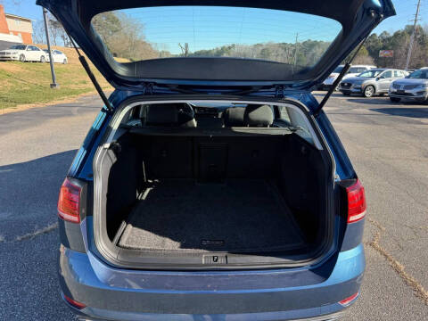 2018 Volkswagen Golf SportWagen