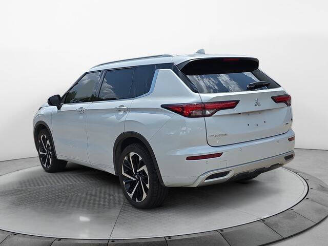 2023 Mitsubishi Outlander SEL