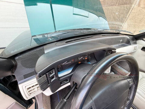 1990 Ford Mustang