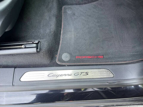 2017 Porsche Cayenne GTS