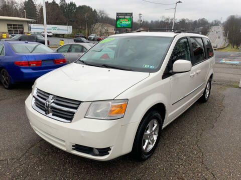 2010 Dodge Grand Caravan for sale at G & G Auto Sales in Steubenville OH