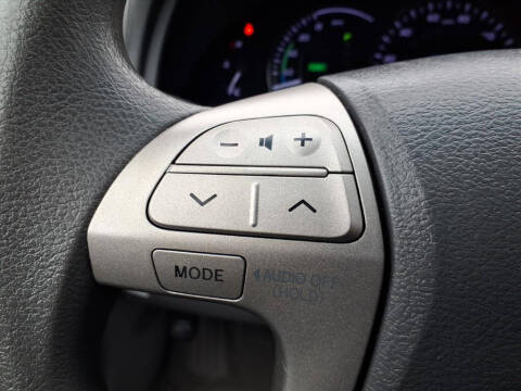 2011 Toyota Camry Hybrid