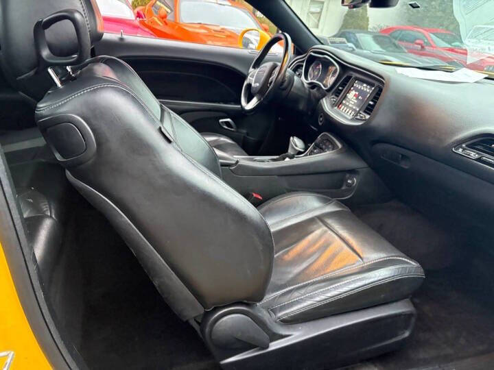 2017 Dodge Challenger SXT Plus