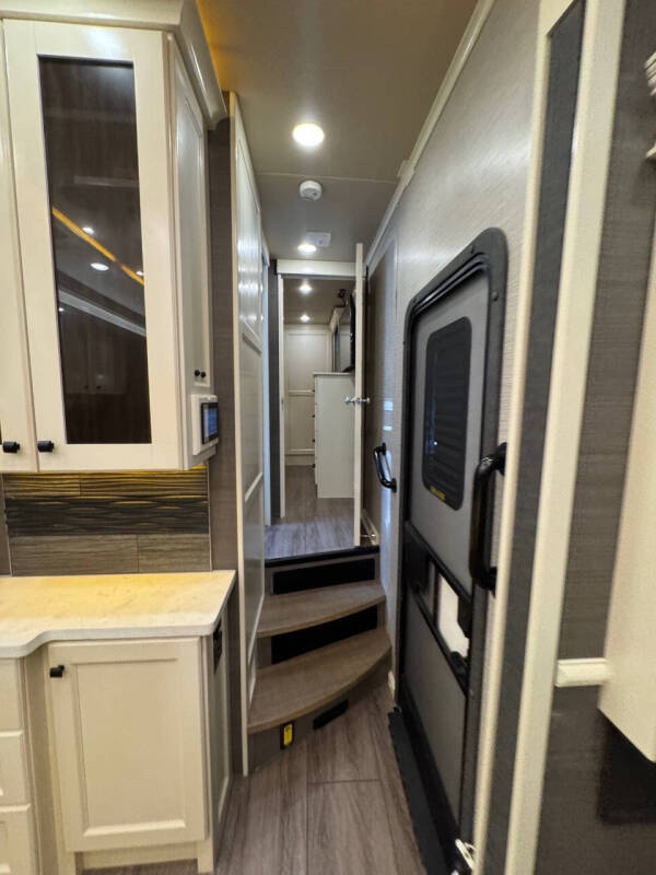 2021 Vanleigh RV Beacon Series M-34RLB