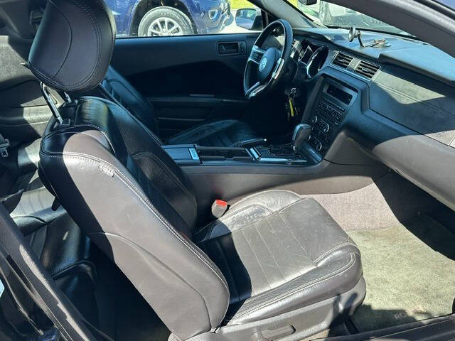 2013 Ford Mustang V6 Premium