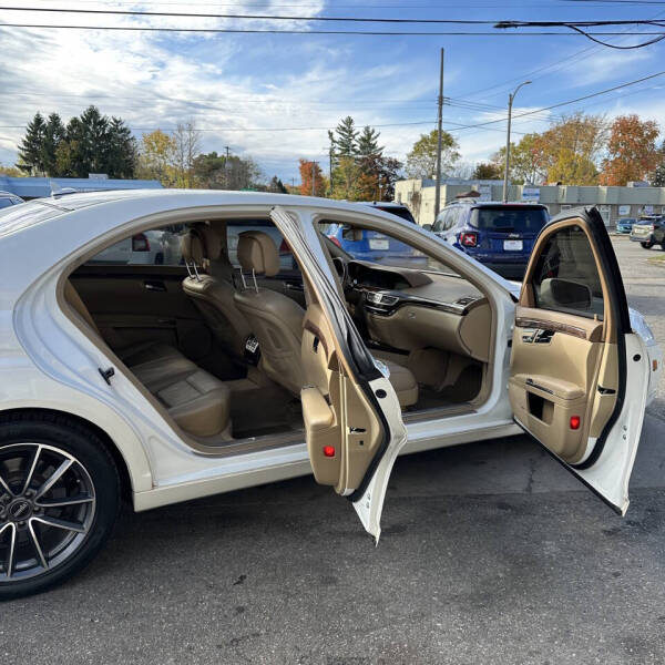 2010 Mercedes-Benz S-Class S 550 4MATIC